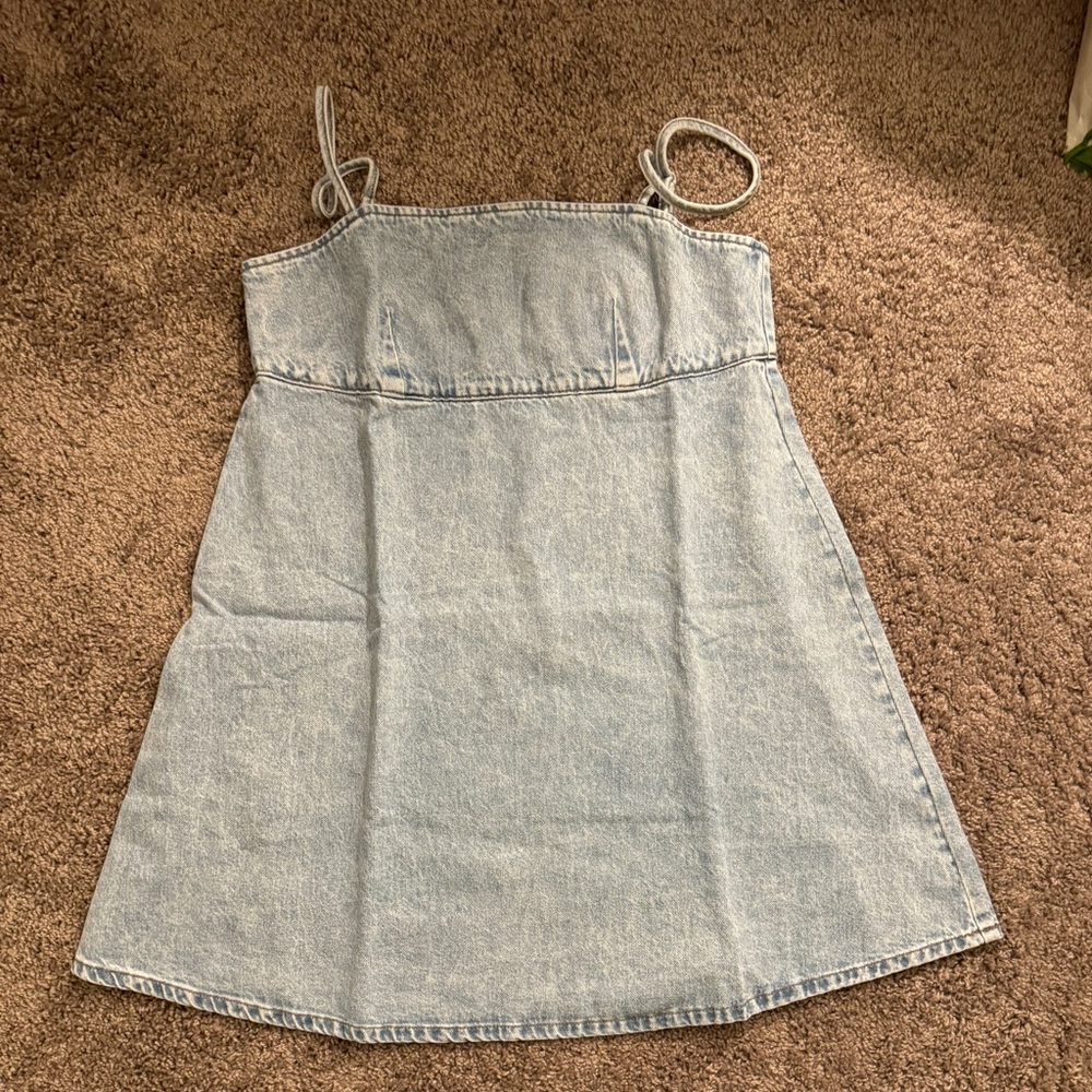 ASOS Tall denim Cami mini dress in bleach wash. US 6 - Picture 3 of 6